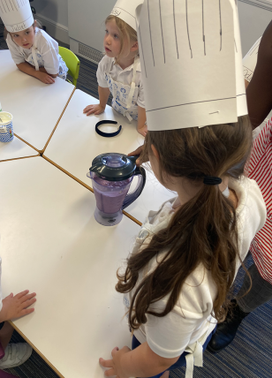 Life Skills - A pupil blends smoothies